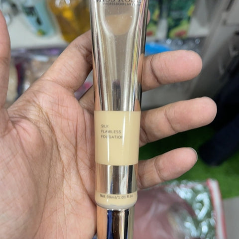 Miss Rose Silk Flawless Foundation 30ml